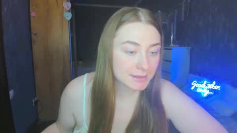 Snapshot of demure_soul chatting on 26, 2, 2025 Sophie online show from 26, 2, 2025