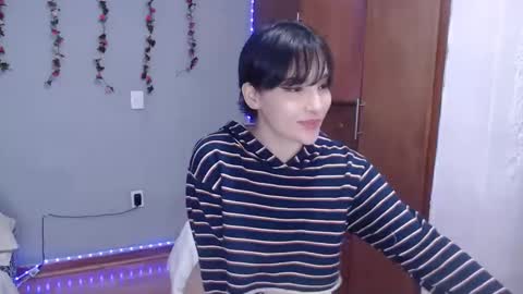 Snapshot of deni_bloom chatting on 30, 12, 2024 Denisse    schedule Monday to Friday 1300-1900 mexican time Saturday-maybe it could be a surprise IDEPENDENT MODEL online show from 30, 12, 2024