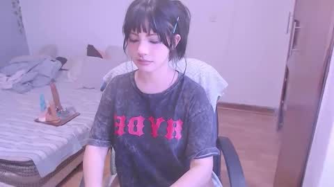 Snapshot of deni_bloom chatting on 25, 2, 2026 Denisse schedule Monday to Friday 1300-1900 mexican time Saturday-maybe it could be a surprise IDEPENDENT MODEL online show from 25, 2, 2026