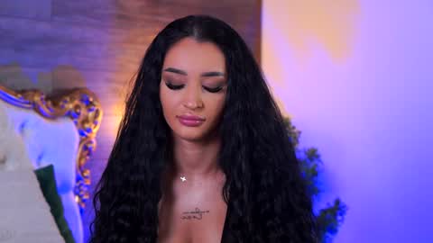 denisedevilles online show from 7, 12, 2024