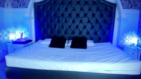 denisse_logan online show from 2, 12, 2025