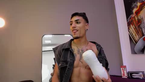 Snapshot of dennis_kinsey chatting on 17, 3, 2026 Dennis Kinsey online show from 17, 3, 2026