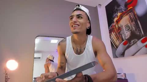 Snapshot of dennis_kinsey chatting on 28, 3, 2026 Dennis Kinsey online show from 28, 3, 2026