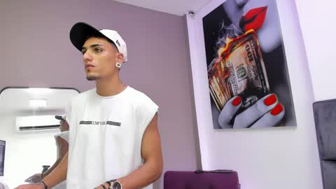 Snapshot of dennis_kinsey chatting on 9, 4, 2026 Dennis Kinsey online show from 9, 4, 2026