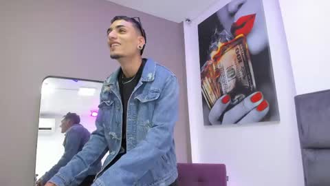 Snapshot of dennis_kinsey chatting on 11, 4, 2026 Dennis Kinsey online show from 11, 4, 2026