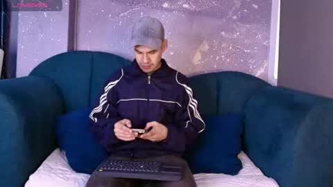 Snapshot of derek_voss chatting on 27, 6, 2026 derek_voss online show from 27, 6, 2026