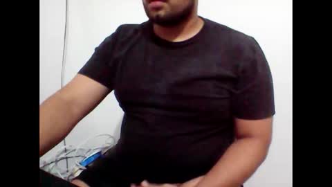Snapshot of derick_0013 chatting on 29, 4, 2026 derick_0013 online show from 29, 4, 2026