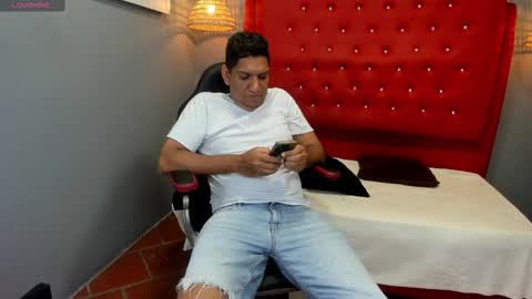 Snapshot of designturbate chatting on 12, 2, 2025 Designturbate online show from 12, 2, 2025