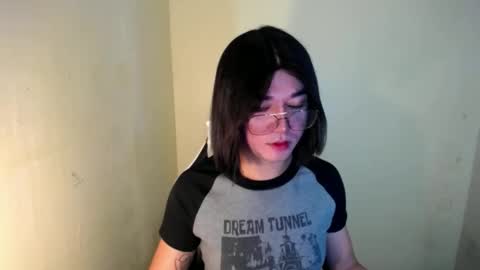 Snapshot of desirable_lorinexx chatting on 24, 1, 2025 LORINE online show from 24, 1, 2025