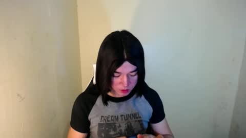 Snapshot of desirable_lorinexx chatting on 1, 2, 2025 LORINE online show from 1, 2, 2025
