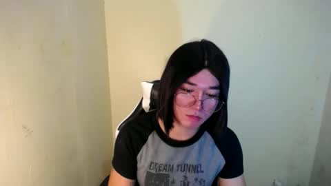 Snapshot of desirable_lorinexx chatting on 2, 2, 2025 LORINE online show from 2, 2, 2025
