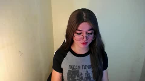Snapshot of desirable_lorinexx chatting on 7, 2, 2025 LORINE online show from 7, 2, 2025