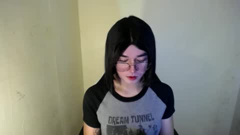 Snapshot of desirable_lorinexx chatting on 23, 2, 2025 LORINE online show from 23, 2, 2025