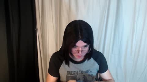 Snapshot of desirable_lorinexx chatting on 8, 3, 2025 LORINE online show from 8, 3, 2025