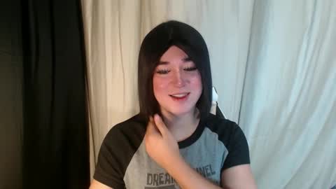 Snapshot of desirable_lorinexx chatting on 12, 3, 2025 LORINE online show from 12, 3, 2025