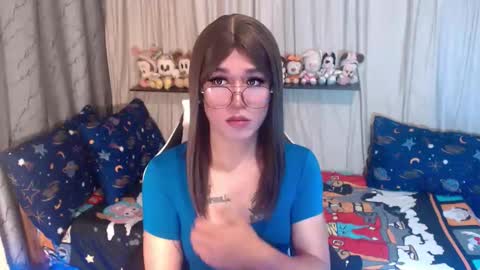 Snapshot of desirable_lorinexx chatting on 13, 9, 2025 LORINE online show from 13, 9, 2025