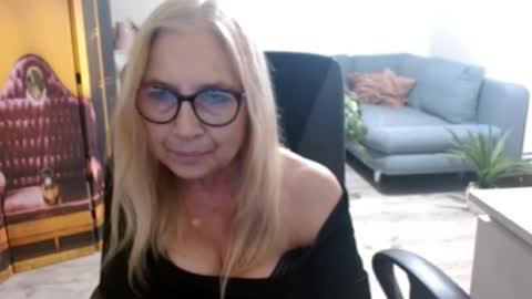 S O F I A online show from 23, 11, 2025