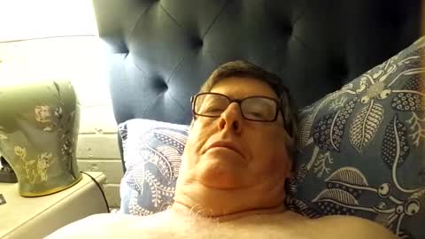 Desmon1958 online show from 23, 3, 2026