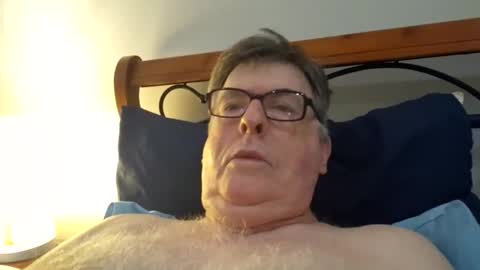 Desmon1958 online show from 1, 4, 2026