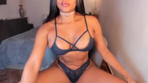 Destinne Mill online show from 11, 1, 2025