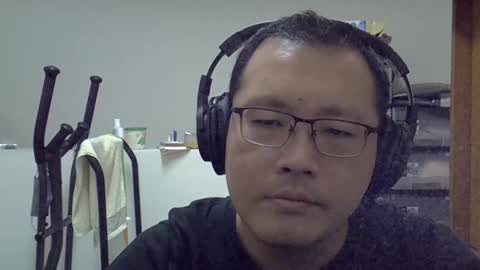 Snapshot of destroy1984 chatting on 5, 10, 2025 Destroy November 1984 online show from 5, 10, 2025