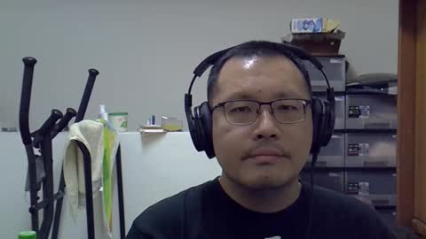 Snapshot of destroy1984 chatting on 25, 11, 2025 Destroy November 1984 online show from 25, 11, 2025