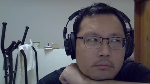 Snapshot of destroy1984 chatting on 29, 3, 2026 Destroy November 1984 online show from 29, 3, 2026