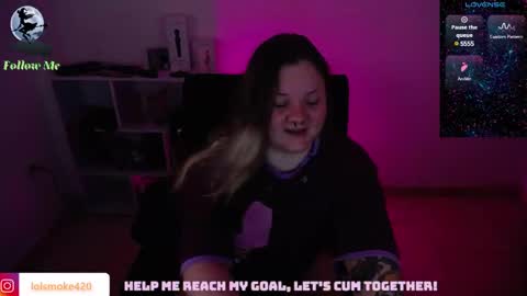 Snapshot of destroyall420 chatting on 4, 2, 2025 Lola Bdsm and fries online show from 4, 2, 2025