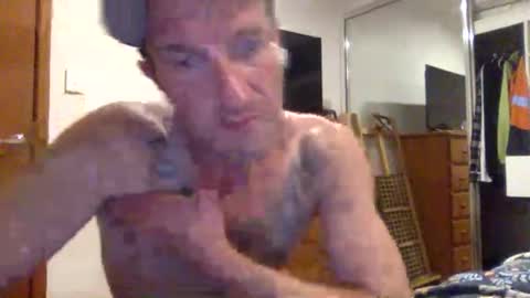 deusemcee92 online show from 19, 4, 2026