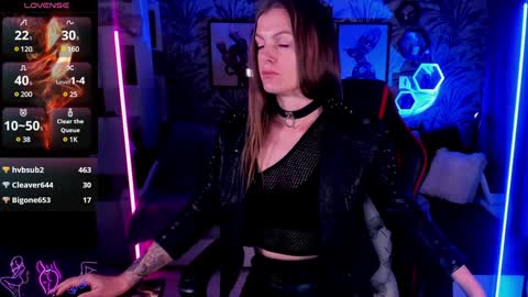 Snapshot of devi_evi chatting on 1, 12, 2024 Evi online show from 1, 12, 2024