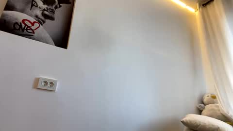 Emily online show from 25, 11, 2025