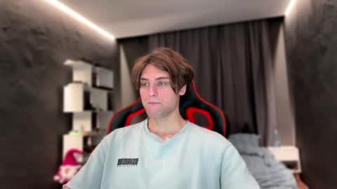 devilnut1 online show from 13, 11, 2025