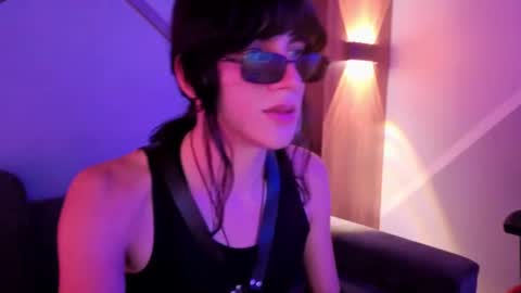 Snapshot of devils_cry_ chatting on 24, 9, 2025 Alex online show from 24, 9, 2025