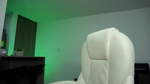 Devin Hunter online show from 20, 12, 2024