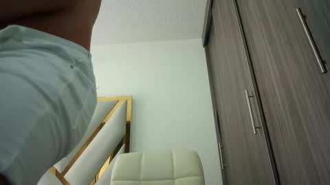 Devin Hunter online show from 1, 10, 2025