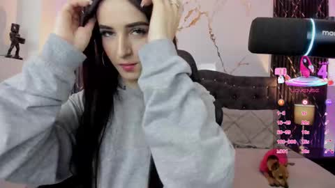 PaulaInsta  paulacastellanos 1Pvt open online show from 25, 11, 2025