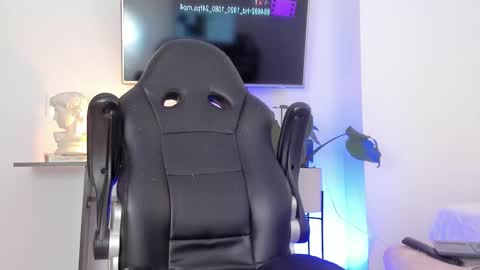 Snapshot of devoncollins chatting on 20, 9, 2025 Devon Collins Independent model online show from 20, 9, 2025