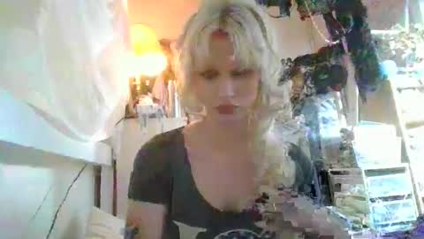 devonhollywood online show from 12, 4, 2026