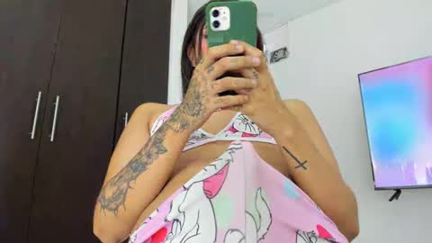 Snapshot of dewolk chatting on 10, 12, 2024 thumb up me please its important online show from 10, 12, 2024