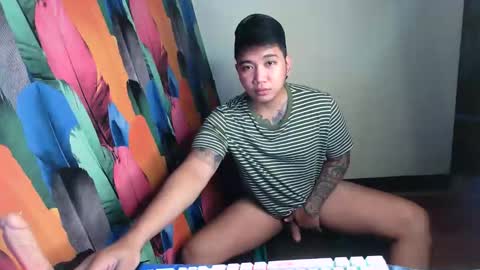 Snapshot of deymcum chatting on 13, 9, 2025 DeymCum online show from 13, 9, 2025