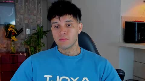 Snapshot of deymon_scott chatting on 15, 2, 2026 JULIAN online show from 15, 2, 2026