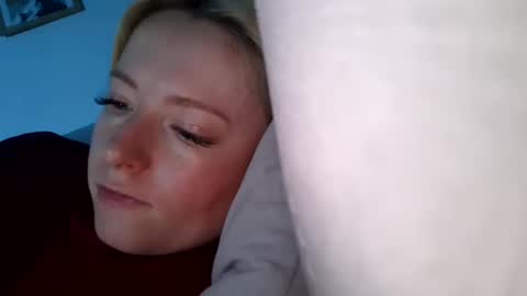 Snapshot of dgesika254182 chatting on 25, 1, 2025 dgesika254182 online show from 25, 1, 2025