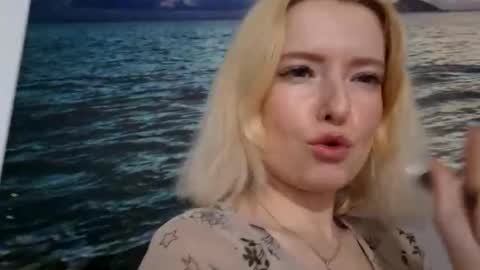 Snapshot of dgesika254182 chatting on 26, 1, 2025 dgesika254182 online show from 26, 1, 2025