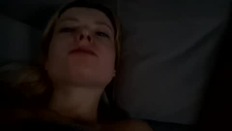 Snapshot of dgesika254182 chatting on 16, 2, 2025 dgesika254182 online show from 16, 2, 2025