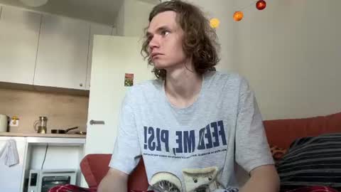 Snapshot of di_n_alex chatting on 18, 7, 2026 Di Alex online show from 18, 7, 2026