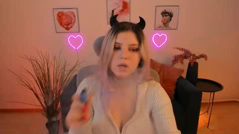 Snapshot of diaangell chatting on 5, 2, 2025 Dia online show from 5, 2, 2025