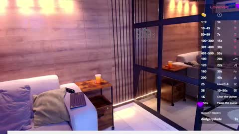 Camila and Megan online show from 24, 2, 2026