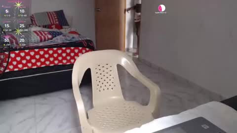 Snapshot of diamond_women_girl chatting on 8, 2, 2026 diamond_women_girl online show from 8, 2, 2026