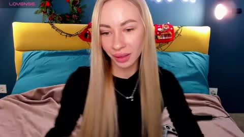 Snapshot of diana_garrett chatting on 12, 12, 2024 Diana  online show from 12, 12, 2024