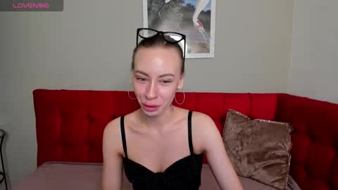 Snapshot of diana_garrett chatting on 22, 9, 2025 Diana  online show from 22, 9, 2025